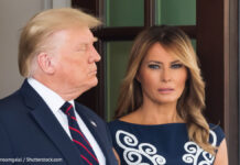 トランプ氏1日で寄付金75億円も、メラニア夫人は浮かぬ表情