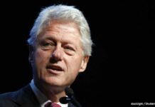 米国は民主主義失う可能性も、ビル・クリントン