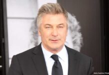 「ロシアンルーレットだ」ボールドウィン誤射事件 スタッフが提訴 アレック・ボールドウィン