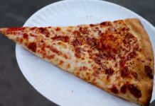 もう無理!ニューヨーク名物「1ドルピザ」消滅の危機