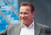 シュワちゃん、ホームレスの退役軍人に家をプレゼント アーノルド・シュワルツェネッガー