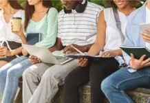 娘になりすましてキャンパスライフを謳歌!?48歳母親、有罪認める