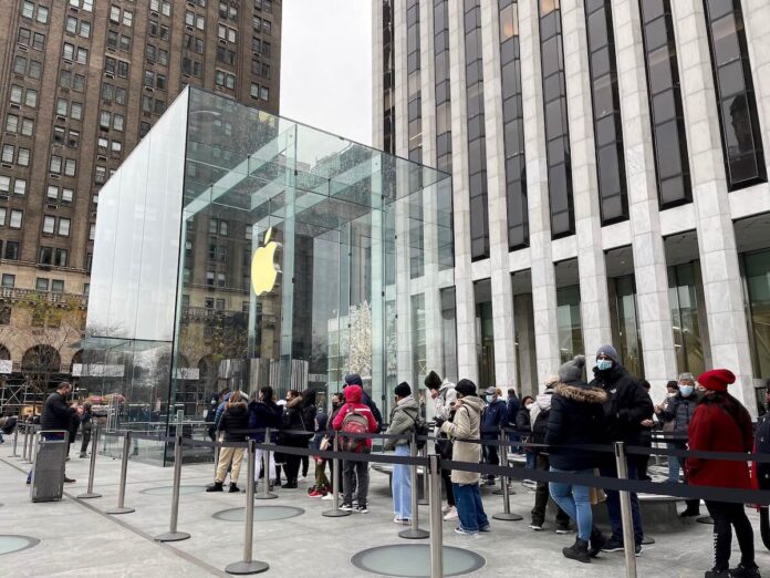 Apple Storeニューヨーク5番街の外観再設計091919