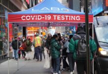 マンハッタンで感染急拡大 人口10万人あたり感染 全米ワーストの地域も