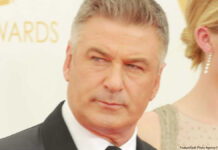 「引き金ひいていない」アレック・ボールドウィン銃誤射事件