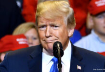 選挙不正信じる者は「バカ」トランプ氏まさかの宣言