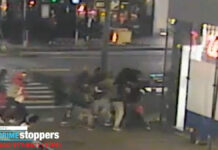 NYタイムズスクエアで集団暴行 36歳男性が刺される