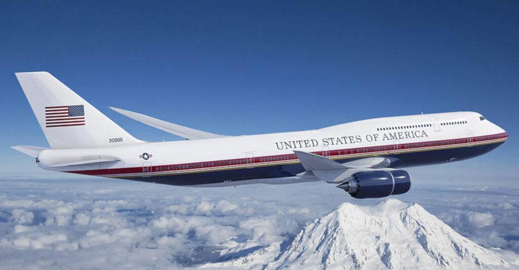 Air Force One  エアフォースワン　大統領専用機　トランプ