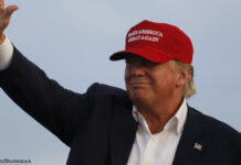 トランプの早期出馬説 共和党知事らが警戒するワケ