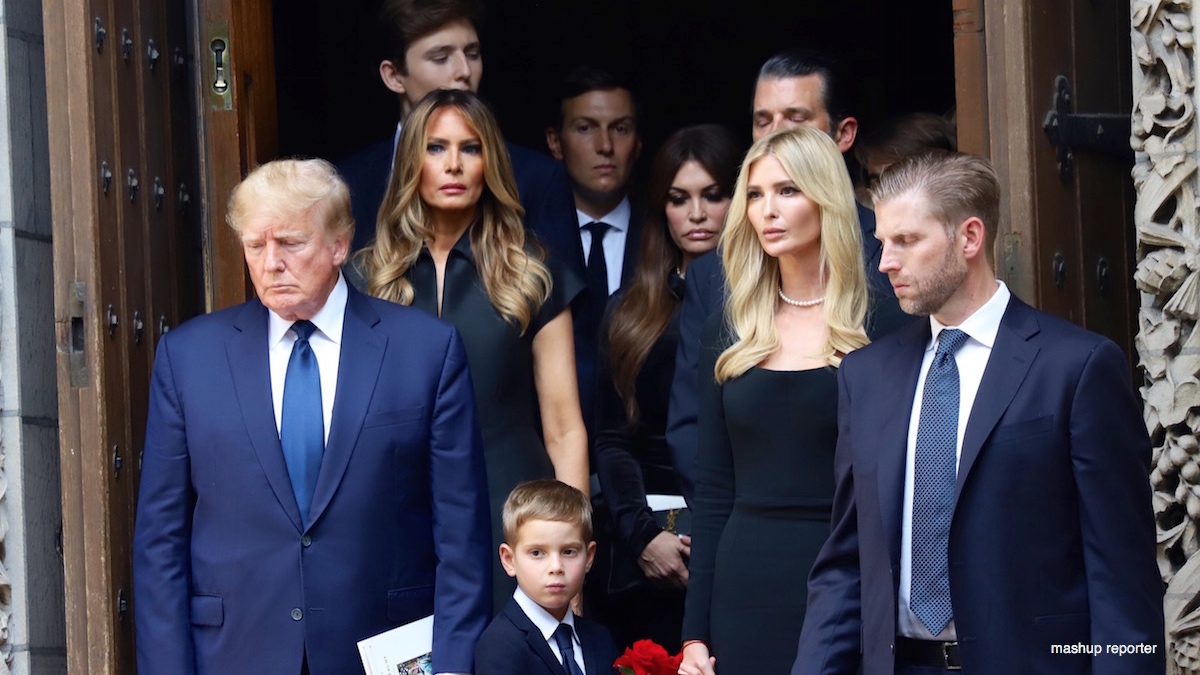 トランプ前大統領一家が集合 マンハッタンで元妻イヴァナさんの葬儀 Mashup Reporter