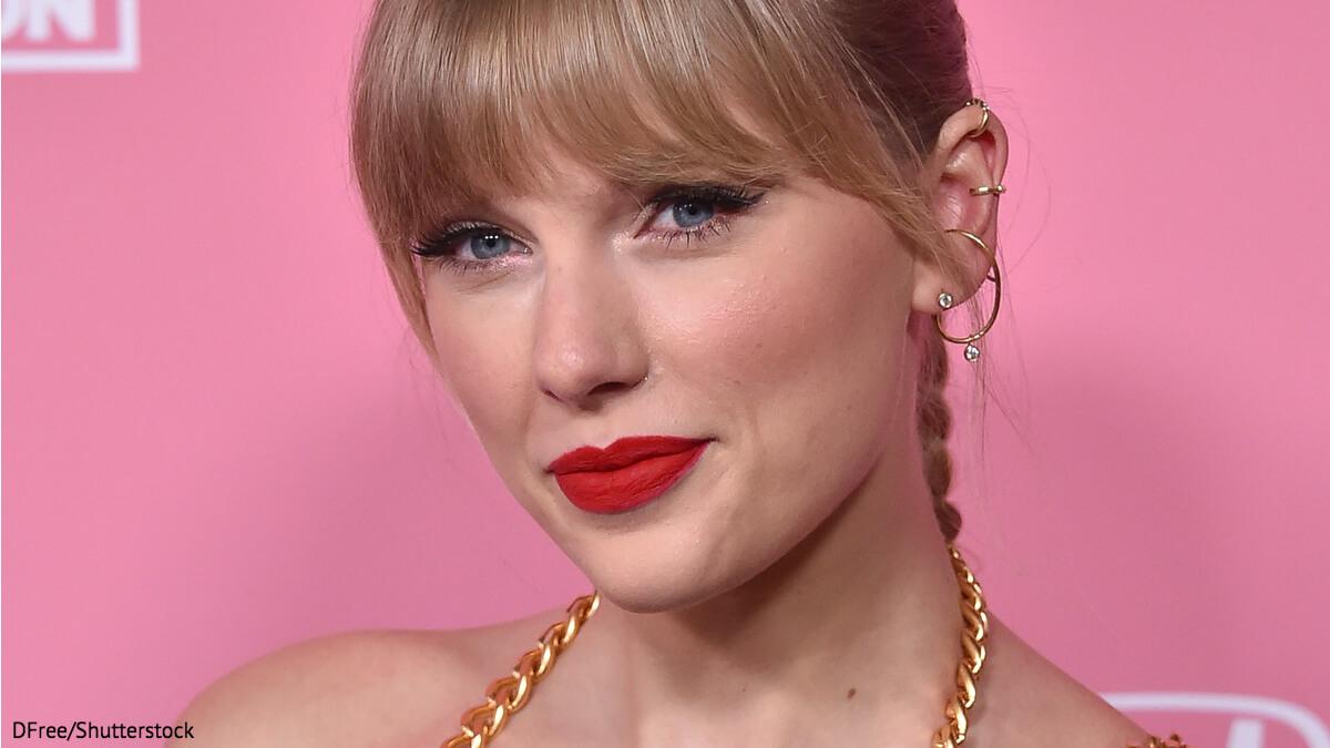 希少☆Taylor Swift テイラースウィフト 公式グッズ6点セット 本・音楽