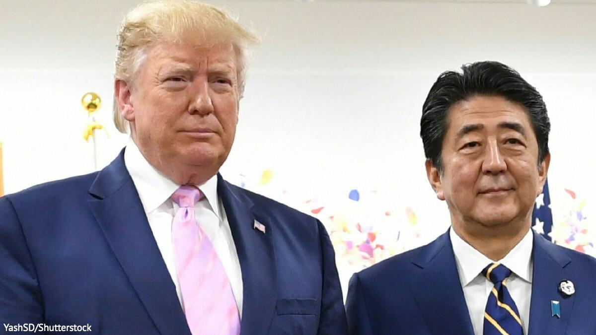 トランプ　安倍