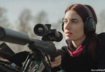 ウクライナ女性スナイパー、最前線で出会った兵士と「戦場の結婚式」 エフゲニア・エメラルド ウクライナのジャンヌダルク