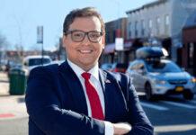 経歴詐称の新米議員のスキャンダルが止まらない、元勤務先にポンジスキームの疑い