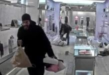 NY高級ブランド店でスマッシュ&グラブ 1分間で670万円分の品物奪い逃走