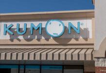 あの学習教室の看板に、世界中から思い出話が殺到