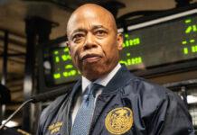 移民対策が財政圧迫、NY市 教育・警察部門の予算削減へ