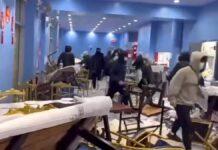 マスク姿の若者ら、中華料理店を破壊 NY市