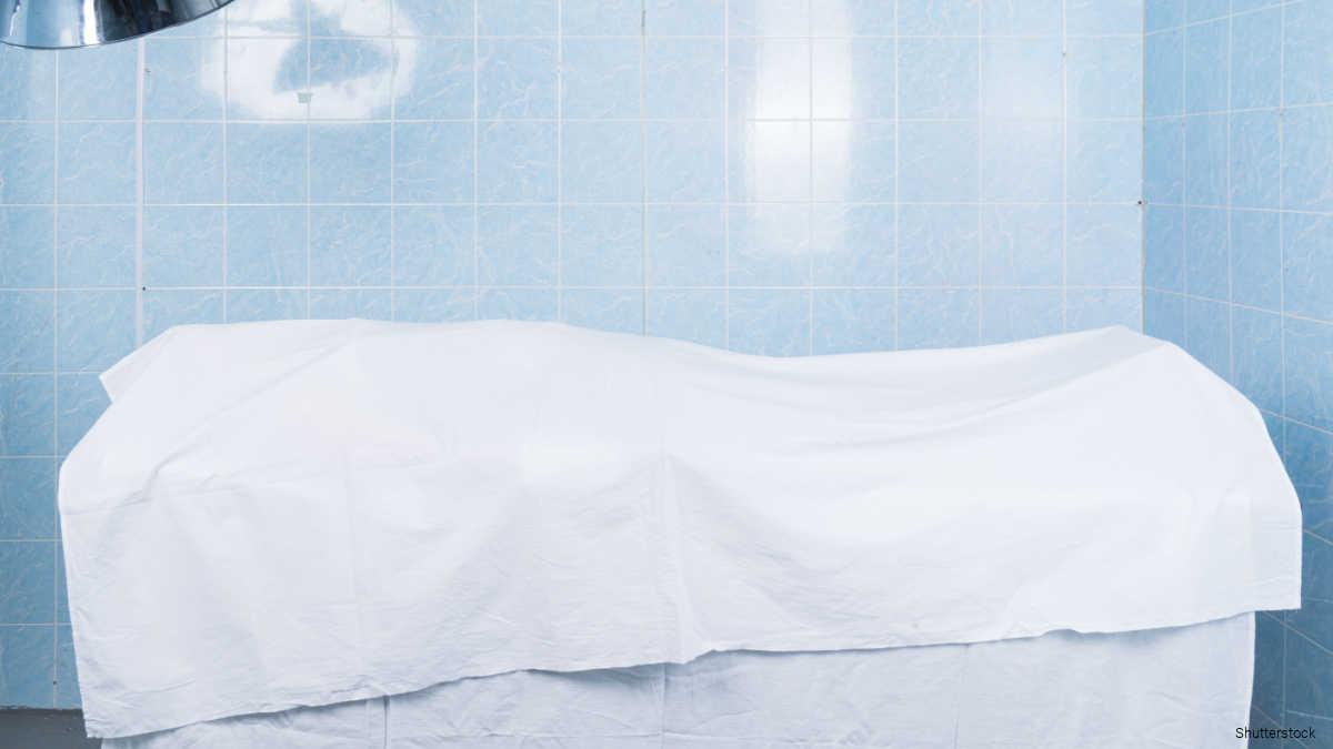 死体安置所職員 「恐ろしい」画像でフォロワー稼ぎ、病院が提訴