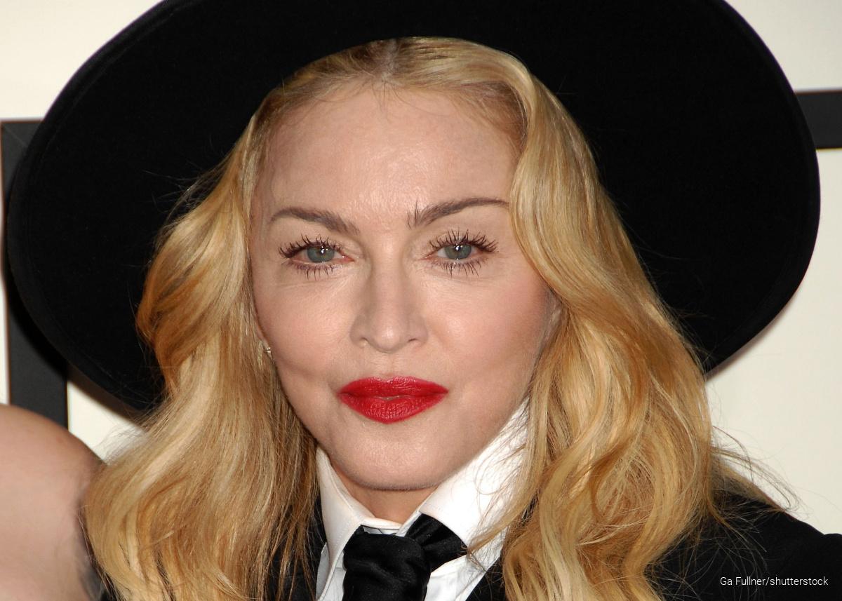 マドンナ、退院後もベッドで寝たきり状態 マドンナ