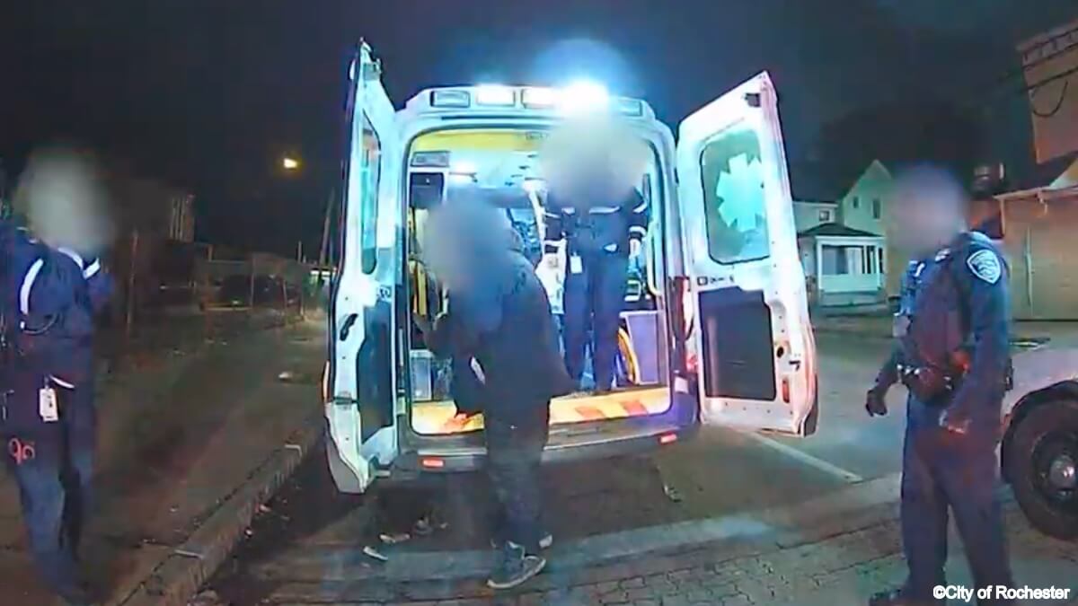 救急車から追い出された男性、2週間後に死亡