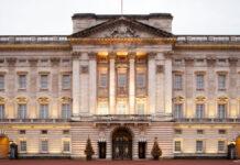 王室に悲しい知らせ エリザベス女王のいとこの娘婿 トーマス・キングストン氏が45歳で死去 バッキンガム宮殿