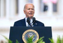 バイデン氏の支持率過去最低で、米世論調査アナリストが「撤退」議論呼びかけ