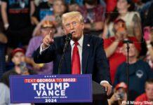 ハリス氏の勢い失速?トランプ氏がバイデン氏「復活」を提案 トランプ 2024