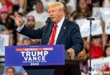 トランプ氏が支持率伸ばしたワケ、民主党も注目 トランプ