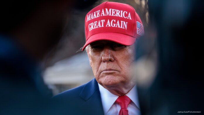 トランプ