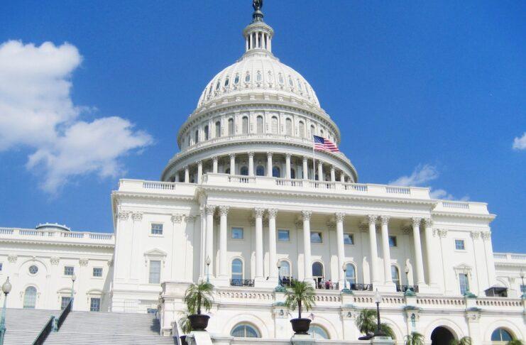 ウェルネス・インフルエンサーは「国民の医師」になれるか 米医務総監承認公聴会